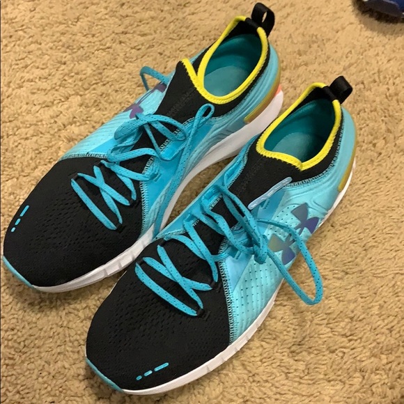 under armor no tie shoes